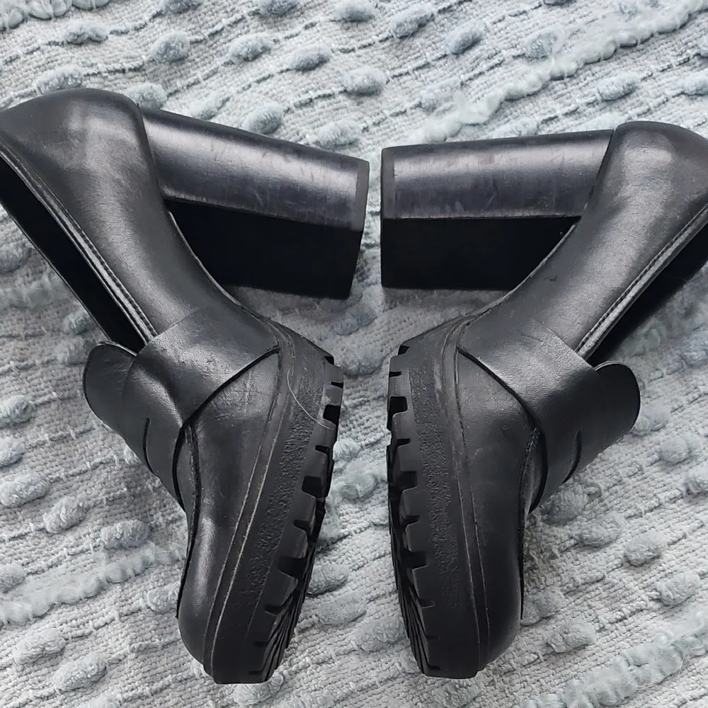 Steve Madden Classic Black Loafers for Women - Picture 4 of 5